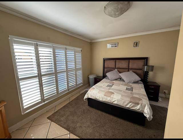 3 BEDROOM HOUSE TO LET IN VANDERBIJLPARK SE 4